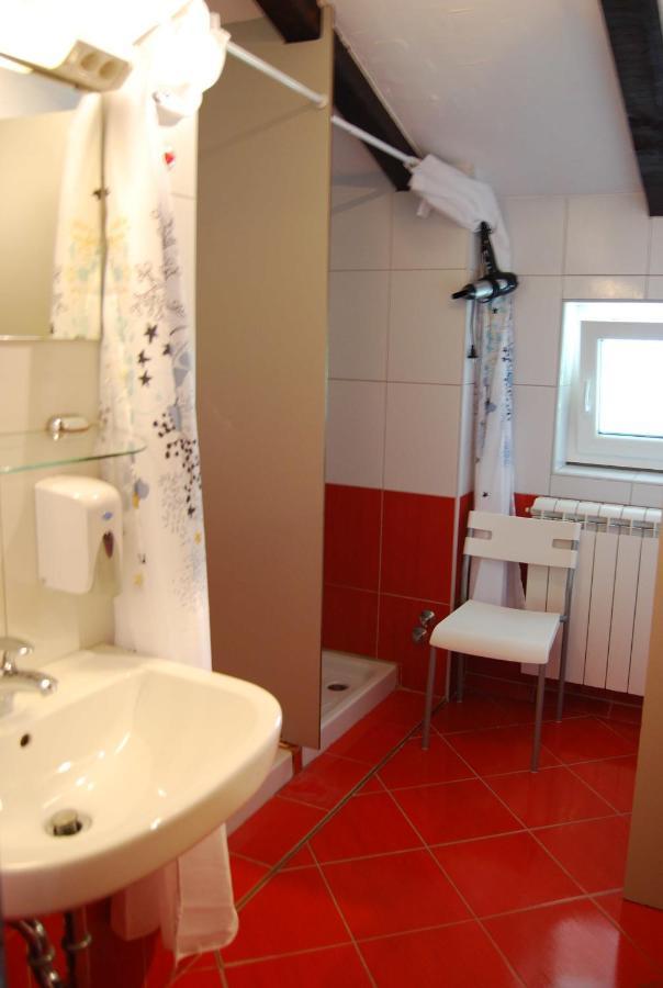 Hostel Ociski Raj Kozina Kamer foto